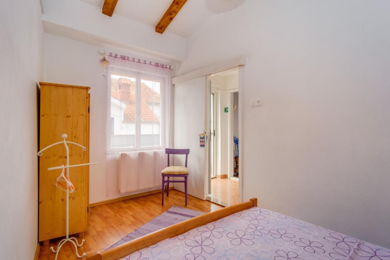 Apartments Kastel Veli Losinj Exterior photo